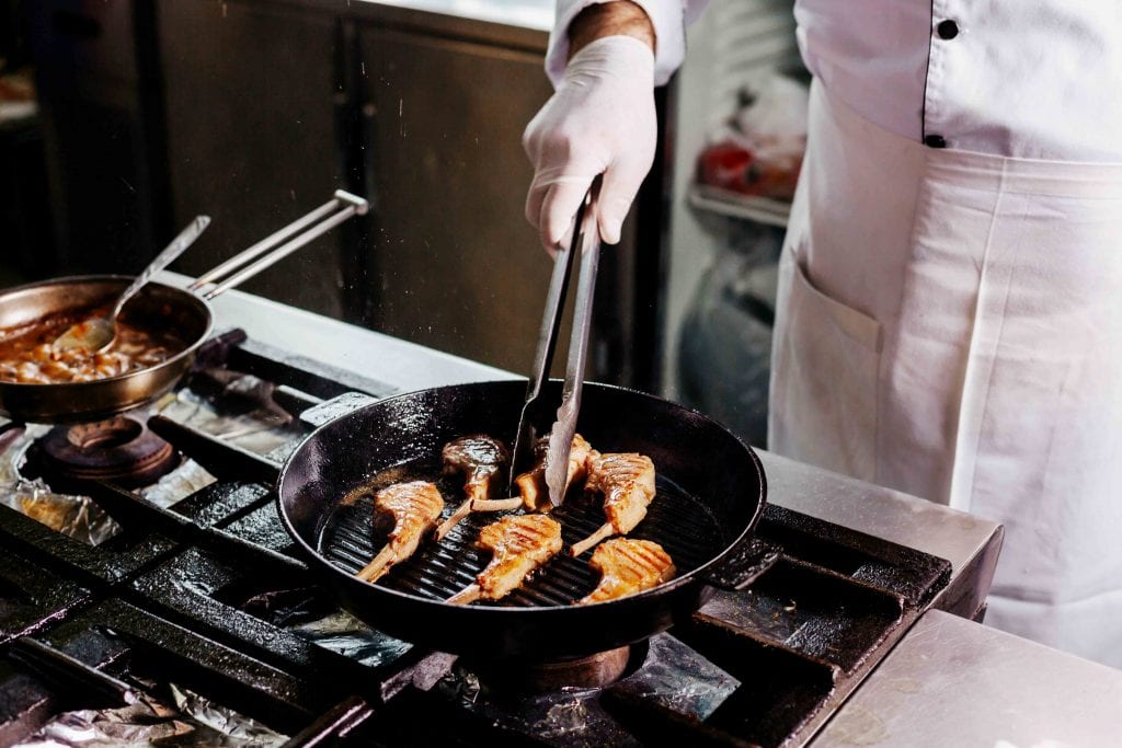 Tips and Tricks for Improving Your Restaurant Table Turnover Rate 3 Restaurant Table Turnover Rate