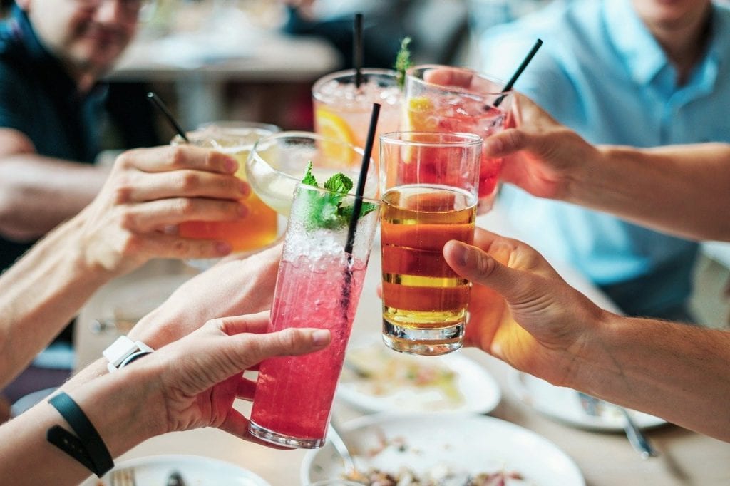 Restaurant RFP Management Software: 10 Ways to Win More Bids 3 drinks 2578446 1280