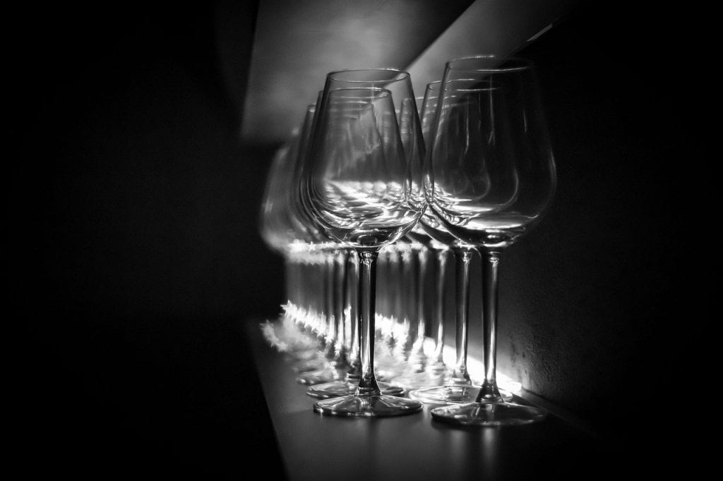 Safety Checklist for Bar Owners: Ways to Minimize Liquor Liability Claims 3 Safety Checklist for Bar
