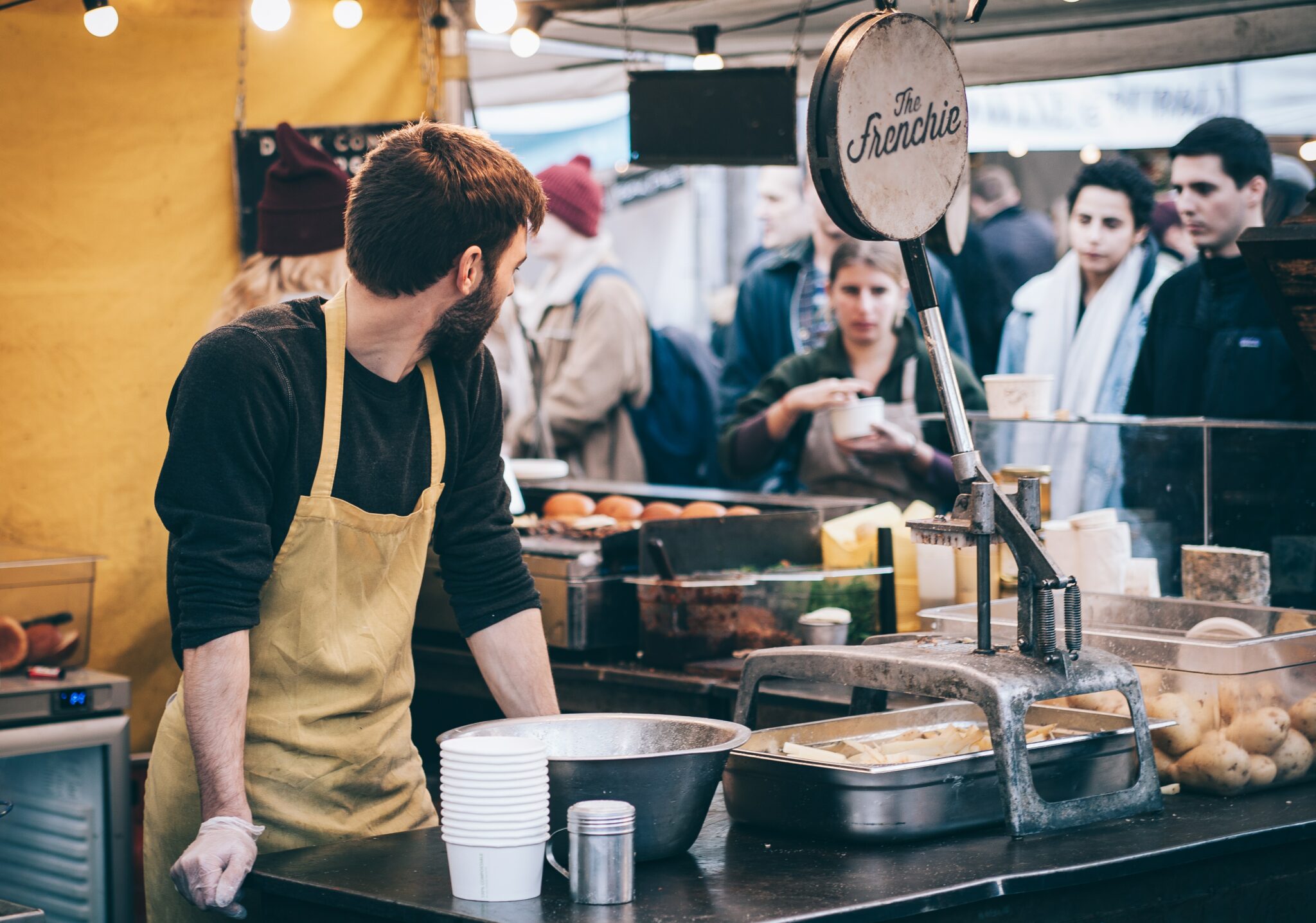 Mastering Compliance: How to Navigate the UK Foodservice Industry Regulations 1 Restaurant Marketing